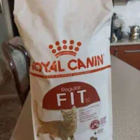 معاوضهRegular Fitبا غذای خشک رویال کنین گربه Renan