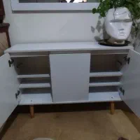 کنسول و آیینه ب عنوان میزاریشم استفادع میشع|بوفه، ویترین، کنسول|اهواز, کوی صنایع|دیوار