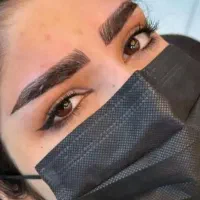 خدمات میکروبلدینگ و آرایش دائم و کاشت مژه