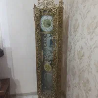 ساعت برنز ایستاده