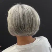 تخفیف خدمات کوتاهی مو (فقط ۳۰۰ هزار تومان)|خدمات آرایشگری و زیبایی|رشت, منظریه|دیوار