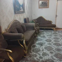 مبل نیمه استیل همراه با دو عسلی و جلو مبلی|مبلمان خانگی و میز عسلی|تهران, مینای شمالی (مخبر)|دیوار