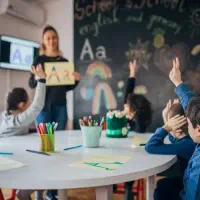 مدرس زبان هستم