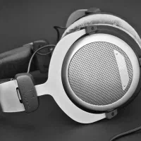 هدفون بیردینامیک beyerdynamic dt880 headphone