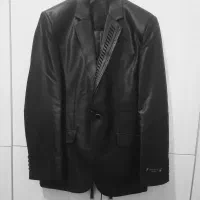 کت و شلوار باقیمت فقط۲۵۰ت