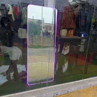 آینه قدی نئون دار