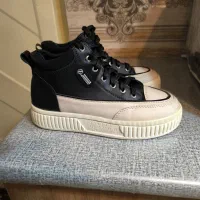 کفش اسپرت نیم بوت