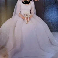 لباس عروس تمیز و سالم