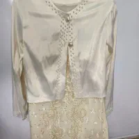 لباس زیباکاملا مرواریدی در حد نو|لباس|تربتحیدریه, شهرک ولیعصر|دیوار