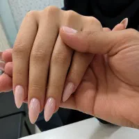 کاشت ناخن 30درصد تخفیف