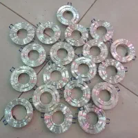 تعدادی قاب هالورژن سالم فلزی براق