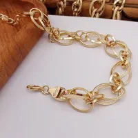 دستبند کاملا مشابه طلا