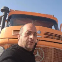 جویای کار رانندگی با مایلر و تک