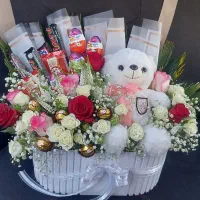 گل آرایی و باکس گل ارسال رایگان|گل و گیاه طبیعی|شیراز, لاله|دیوار