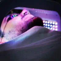 فشیال تخصصی صورت تخلیه سرسیاه ها درمان لک