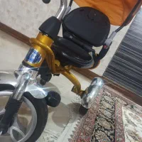 سه چرخه طلایی آلومینیم جنس خوب|دوچرخه، اسکیت، اسکوتر|قزوین, |دیوار