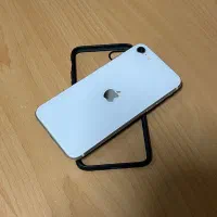 آیفون se2022 بدون نقطه