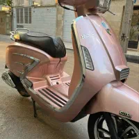 فروش موتور وسپا خوش‌رنگ و خاص و تمیز