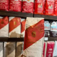 استخدام نیرو کافه مکث
