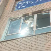 نصاب و جوشکار ماهر در و پنجره «سیار»