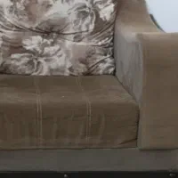 مبل راحتی و جلو مبلی