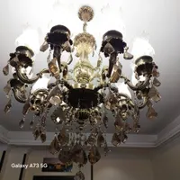 لوستر برنجی برند زارعیان در حد نو تخفیف هم میدم