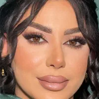 خدمات وآموزش تخصصی میکاپ و شنیون|خدمات آموزشی|نیشابور, هفده شهریور|دیوار