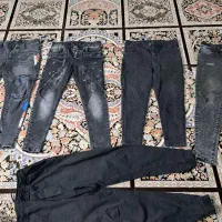 تعدادی شلوار لی و اسلش مردانه