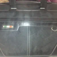 کیف شخصی و لب تاب