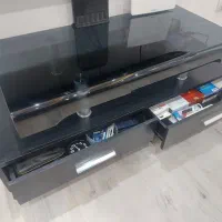 میز تلوزیون در حد نو بدون خط و خش و ایراد و شکستگی|میز تلویزیون|رشت, گلباغ نماز|دیوار