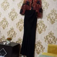 پیرهن اتیکت داره