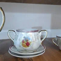 در قندان و نعلبکی