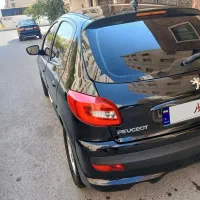 پژو ۲۰۷ پانا مدل ۴۰۲ اتاق تعویض|خودرو سواری و وانت|بندرعباس, |دیوار