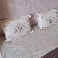 پتو و بالش پذیرایی کاملا نو جهیزیه|رختخواب، بالش، پتو|تبریز, |دیوار