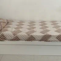 تخت خواب یک نفره