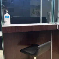 ۱ عدد میز پذیرش فروشگاهی