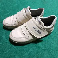 کتونی دخترانه رنگ کرم سایز38