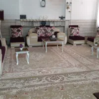 دو دست مبل راحتی و کلا سیک بسیار تمیز