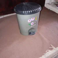 سطل زباله پدالی