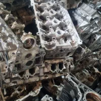 ضایعات . پیستون . سرسیلندر .  خودرو