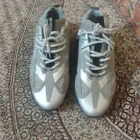 کتانی مردانه و کت جین دخترانه