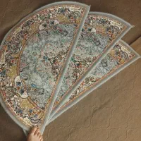 پادری با نخ ابریشم