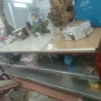 ویترین شیشه ای ۲متری