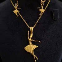 ست های نمادار|جواهرات|شیراز, شاهچراغ|دیوار