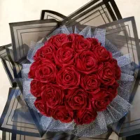 دسته گل و باکس گل تخفیف ویژه یلدایی|گل مصنوعی|تبریز, |دیوار