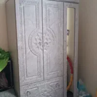 کمد جادار جالباسی سه کشو جادار با طبقه تمیز سالم|جاکفشی، کمد، دراور|کرج, شاهین‌ویلا|دیوار