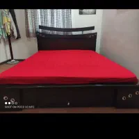 تخت دو نفره در حد نو بدون تشک