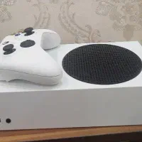 کنسول بازی ایکس باکس سری اس دو دسته