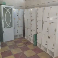 کمد لباس باشگاه اینه