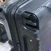 تعمیرات چمدان و کوله و کیف و کفش